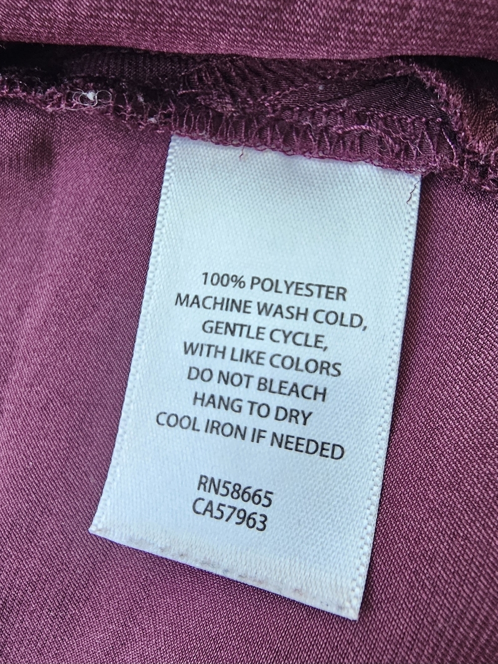 Shimmery NORDSTROM rack Tshirt Style Blouse Size 1X Burgundy - Picture 3 of 6